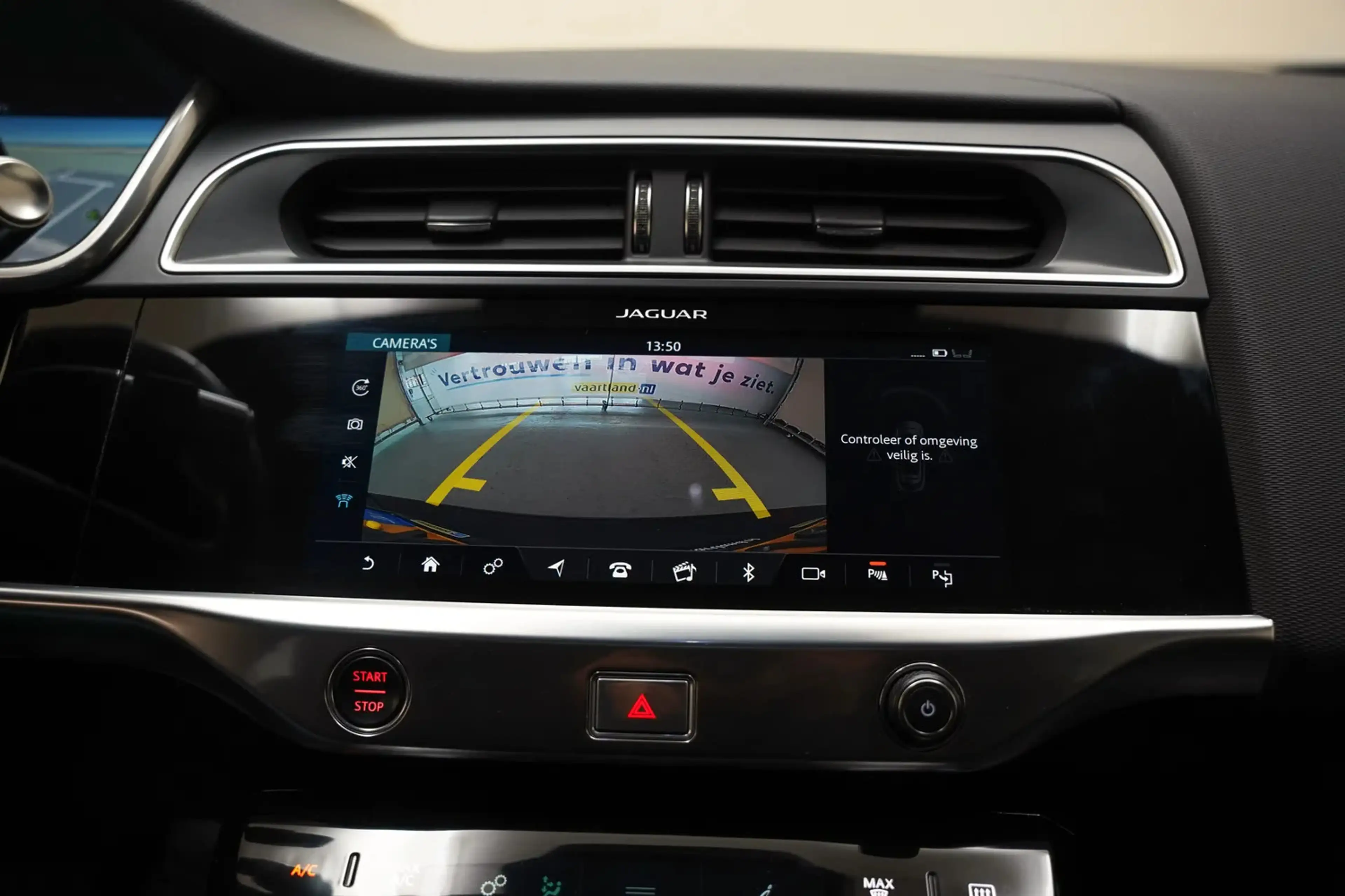 Jaguar I-Pace EV400 HSE 90 kWh [ Navi Apple/Android Pano Head-up — photo 8