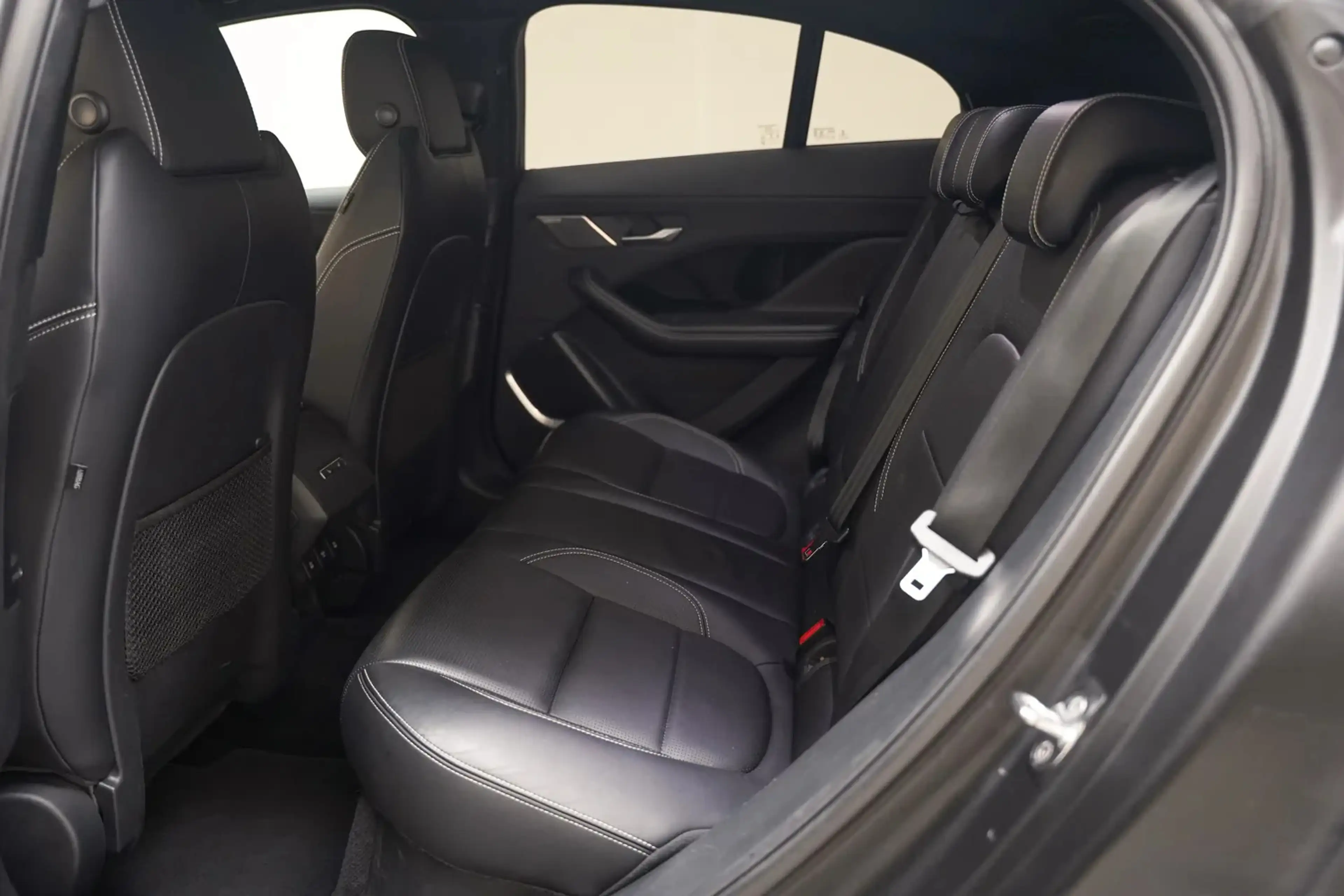 Jaguar I-Pace EV400 HSE 90 kWh [ Navi Apple/Android Pano Head-up — photo 15
