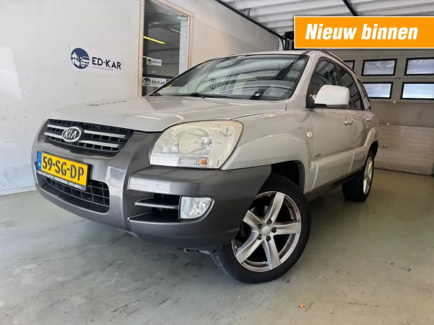 Kia Sportage 2.7 V6 Adventure 4WD leer clima distr. verv. nette Grijs - 1
