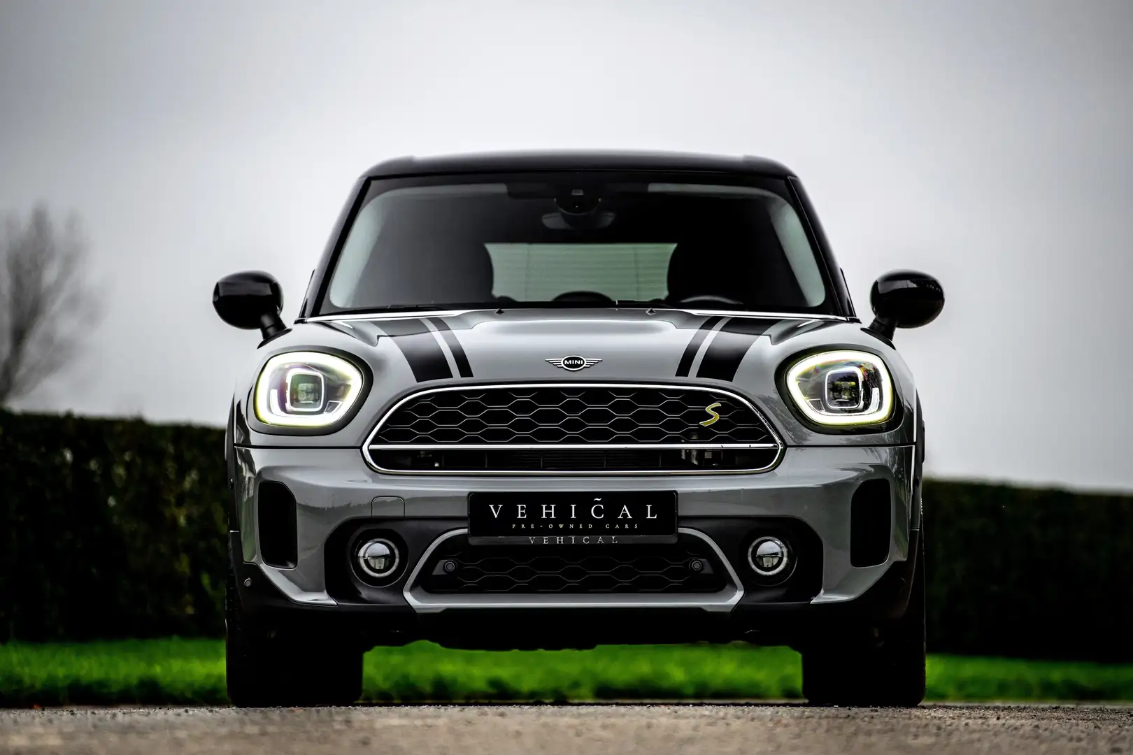 MINI Cooper SE Countryman HYBRID | LEDER | LED | SFEERVERLICHTING | CARPLAY Grijs - 2
