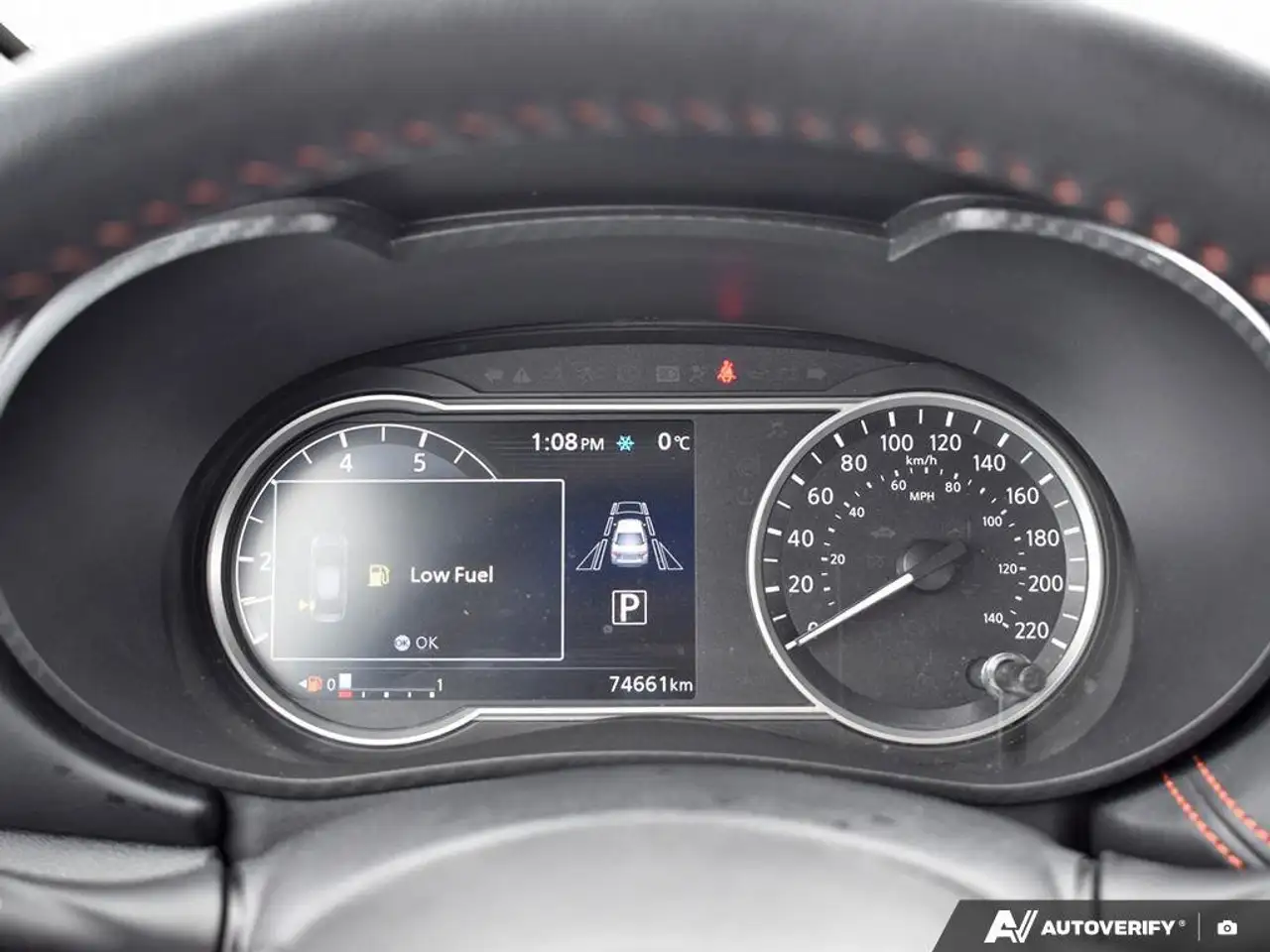 Nissan Versa снимка Nissan Versa