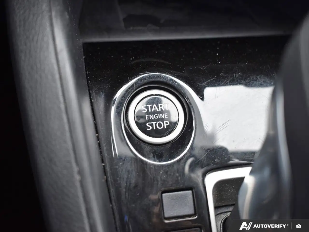Nissan Versa снимка Nissan Versa