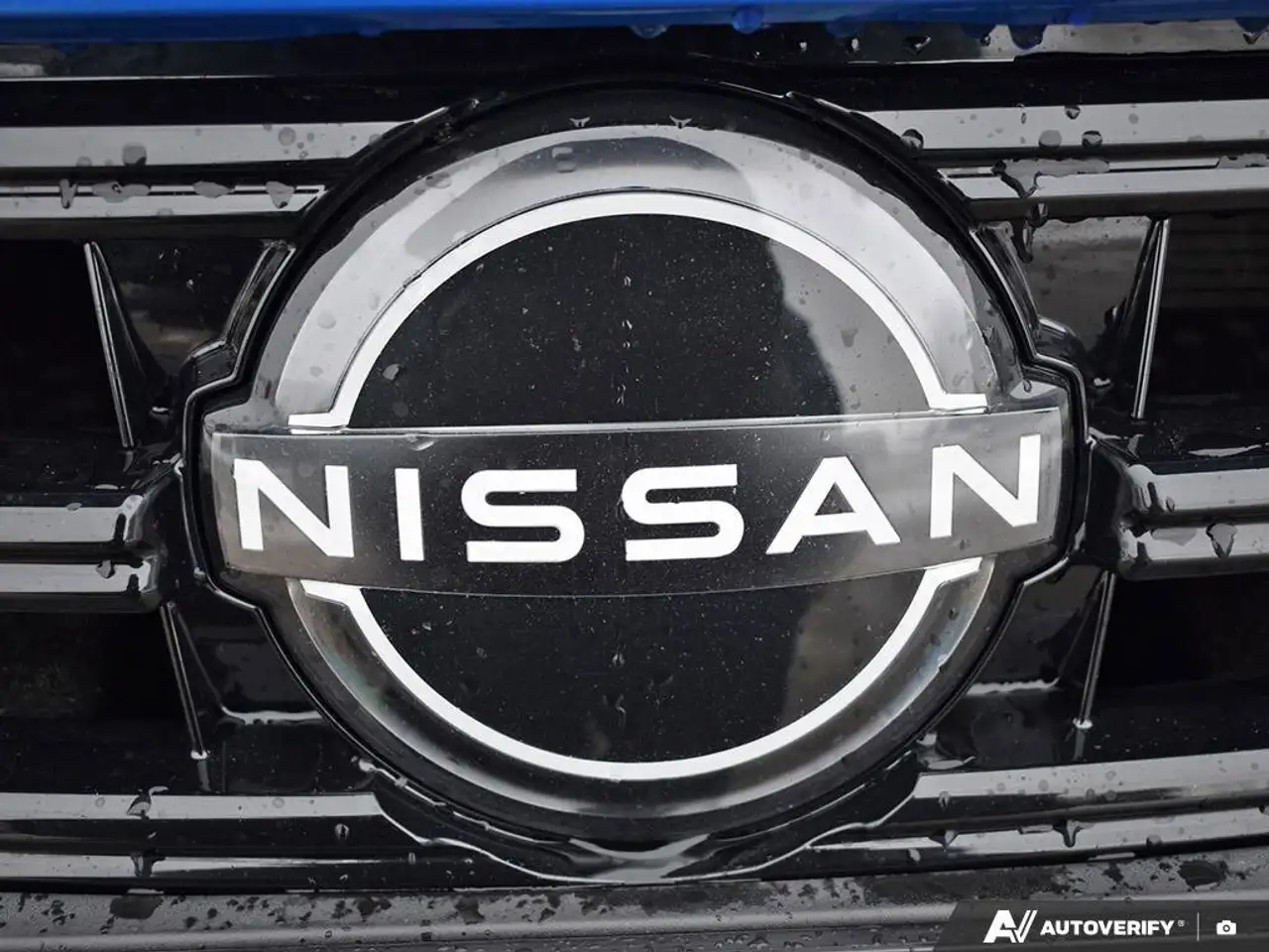 Nissan Versa снимка Nissan Versa