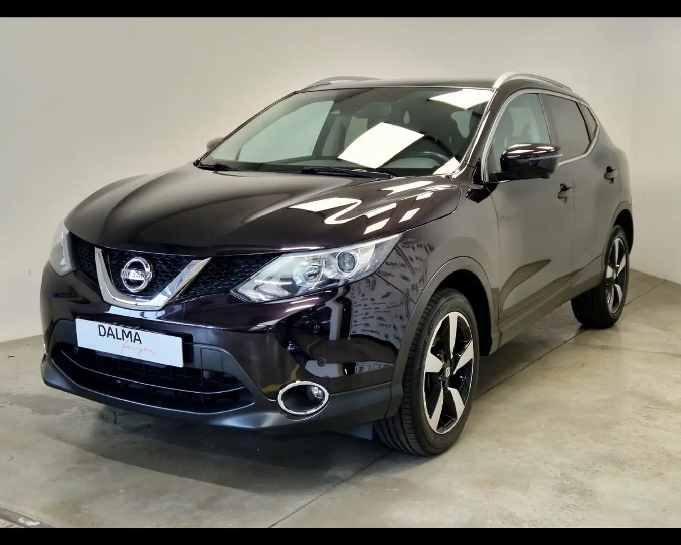 Nissan Qashqai 1.5 dCi 360 Burdeos - 1