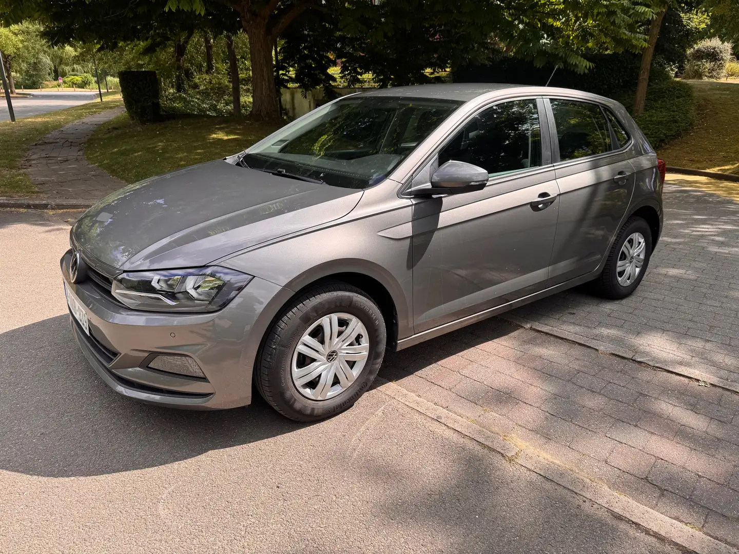 Volkswagen Polo 1.0 MPI°climatisation°pdc°garantie 12mois Gris - 2