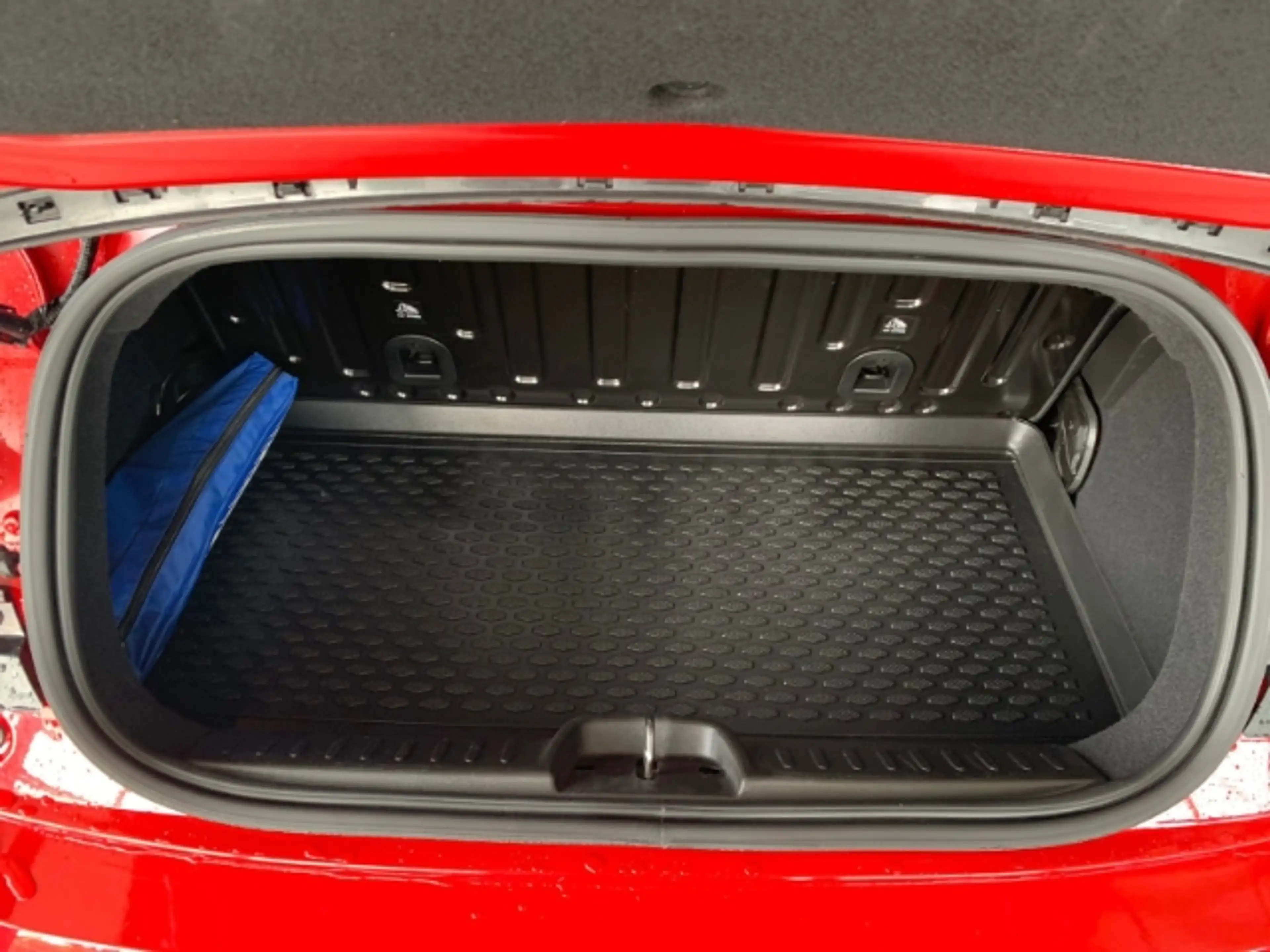 Fiat 500e Red Navi Digitales Cockpit Klimaautom DAB — photo 7