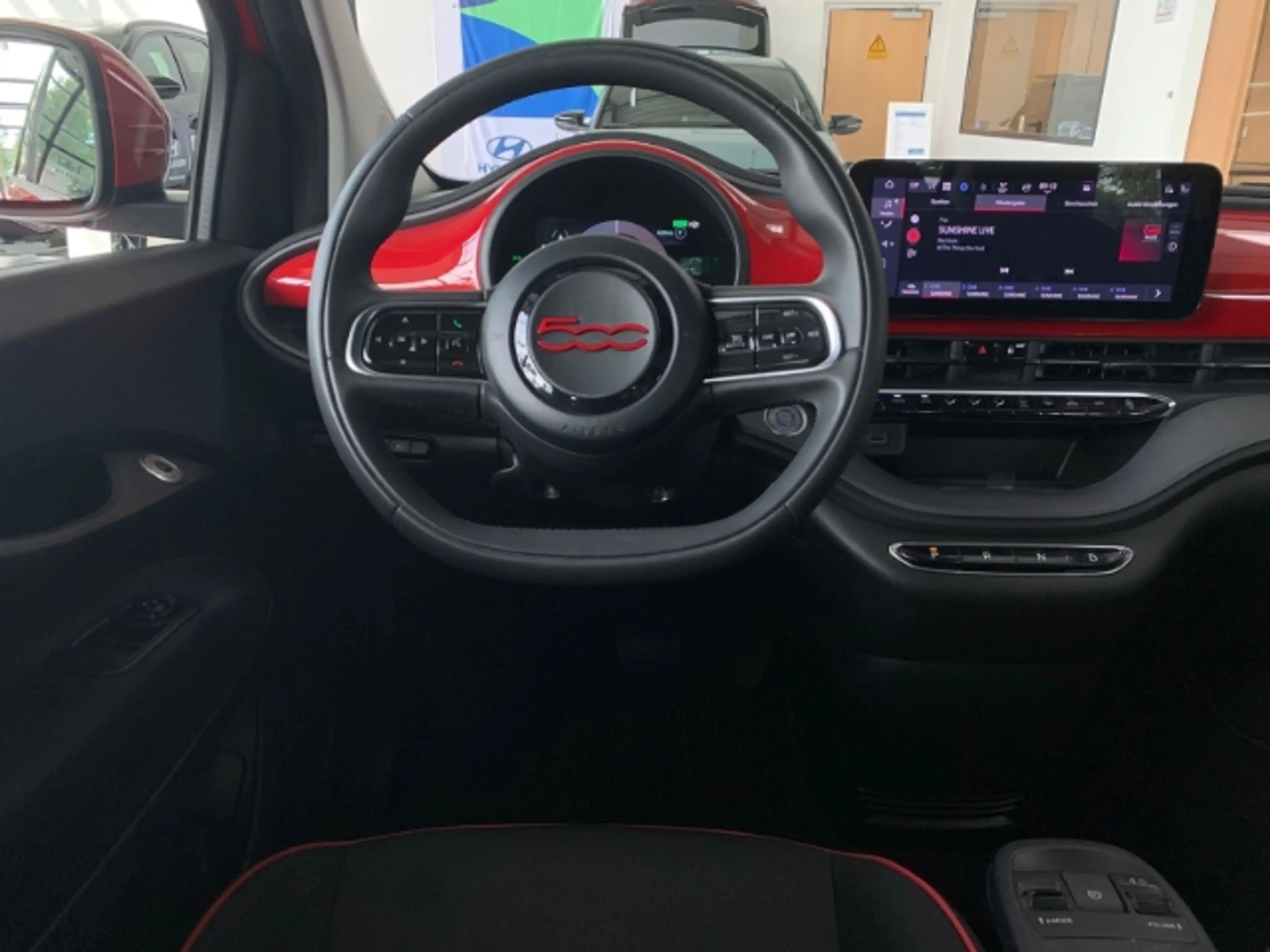 Fiat 500e Red Navi Digitales Cockpit Klimaautom DAB — photo 11