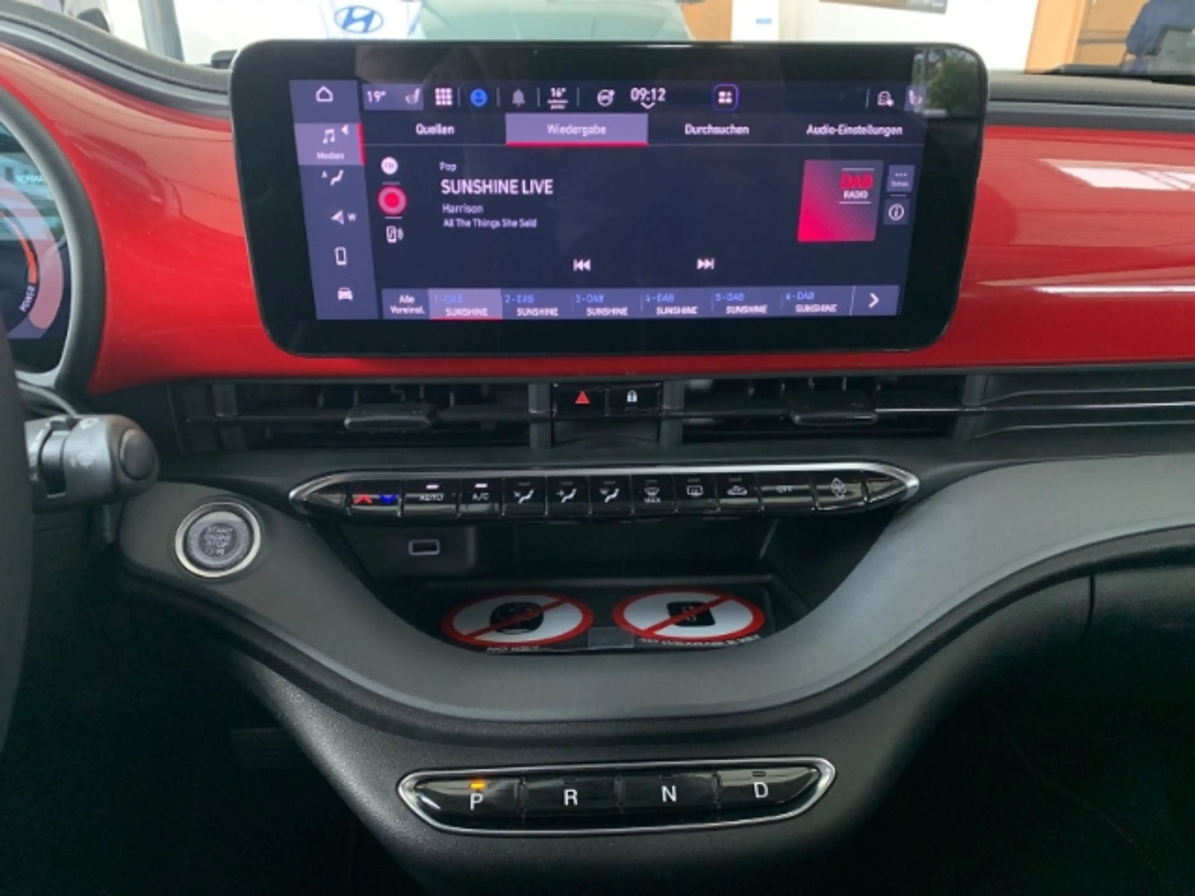 Fiat 500e Red Navi Digitales Cockpit Klimaautom DAB — photo 13