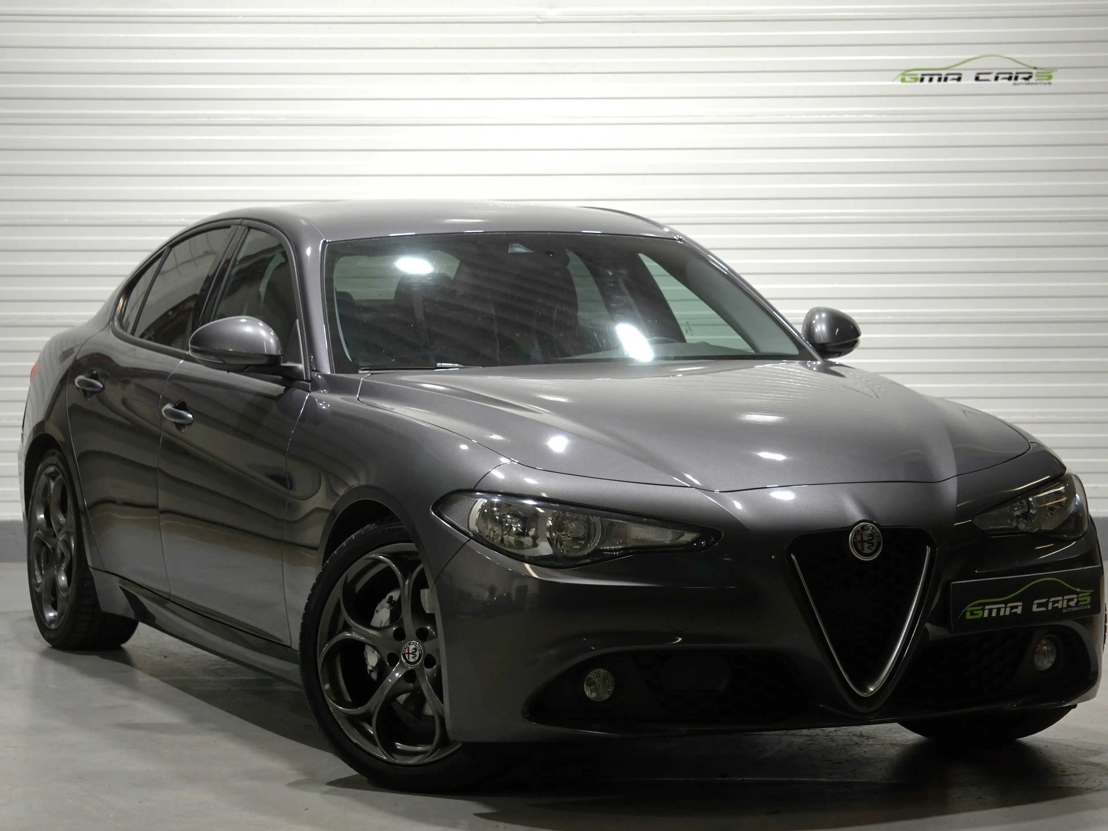 Alfa Romeo Giulia Giulia 2.2 JTDm Super Auto-Navi-Leder-PDC-Garantie — photo 3
