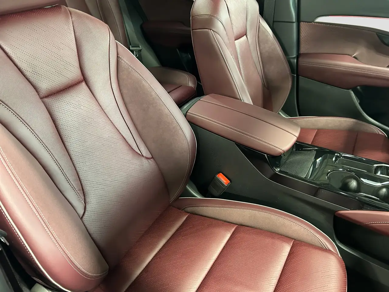 Buick Envision снимка Buick Envision