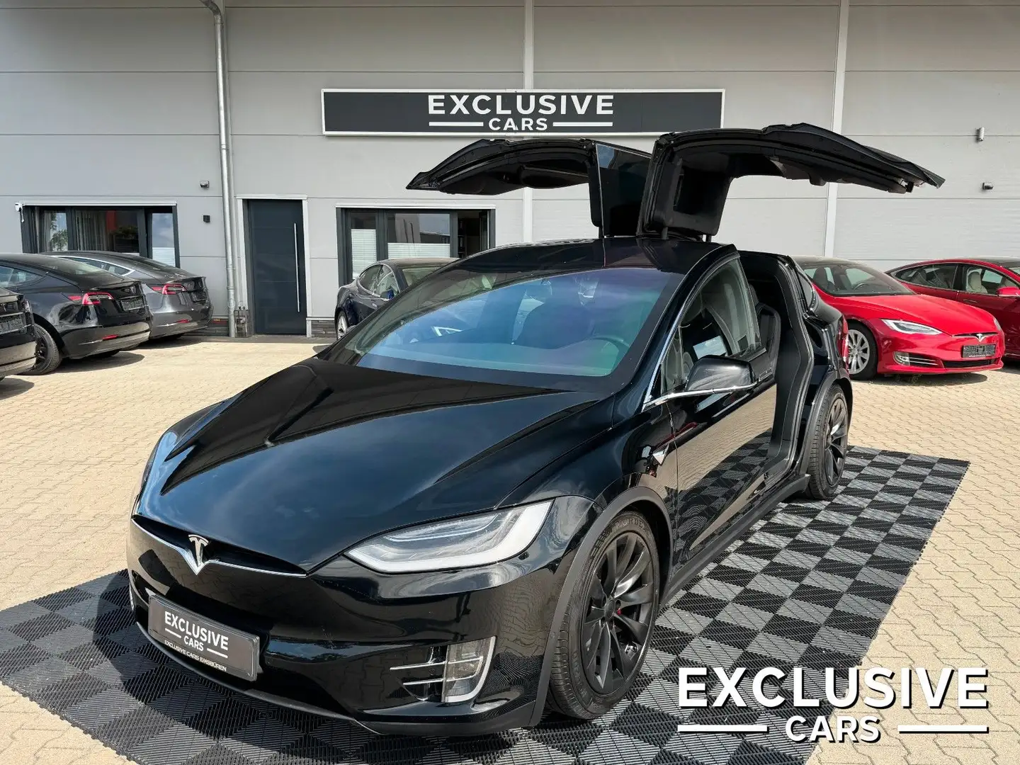 TESLA Model X