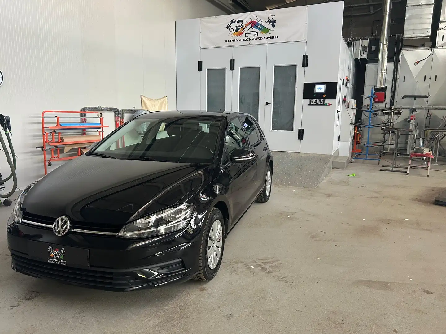Volkswagen Golf Schwarz - 1