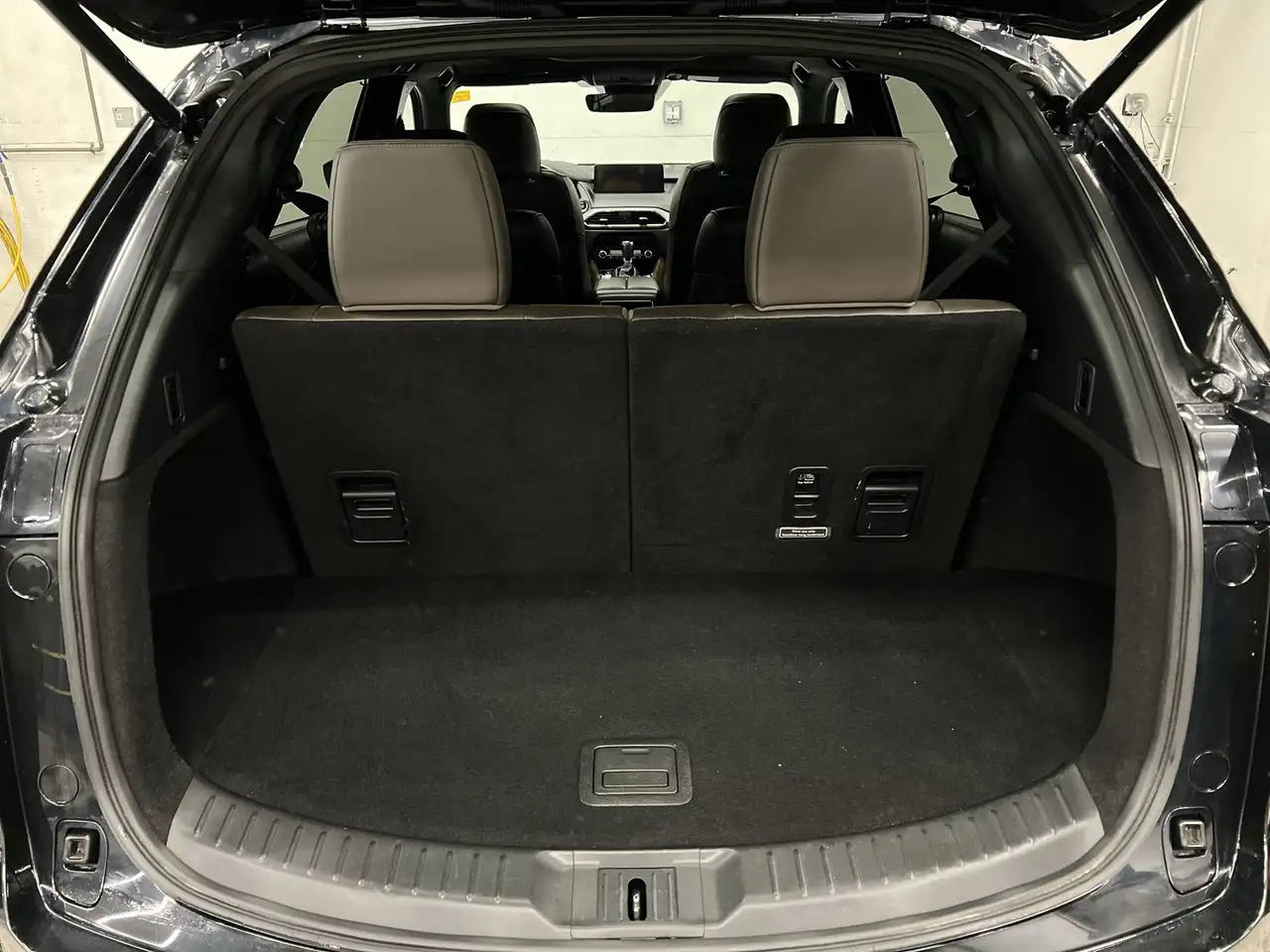 Mazda CX-9 снимка Mazda CX-9
