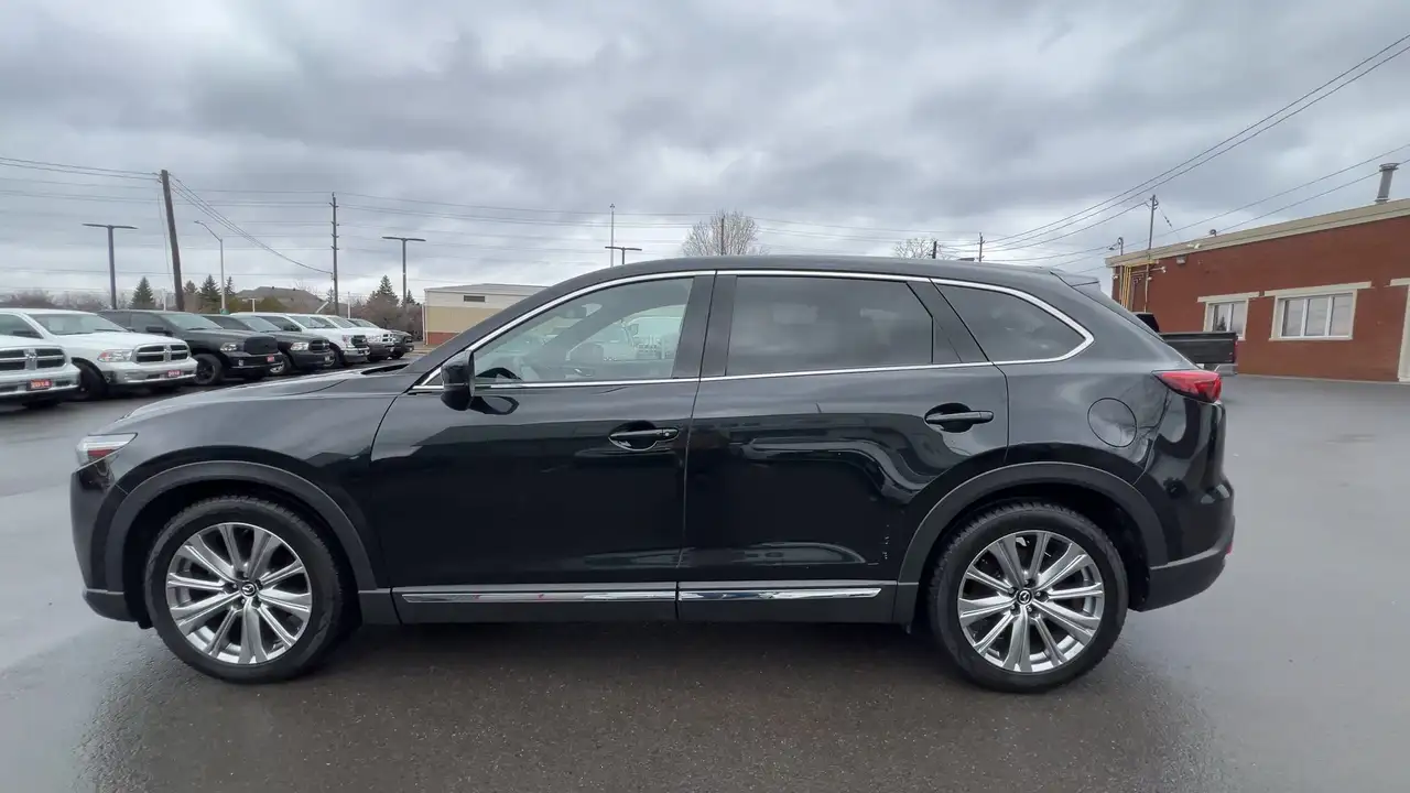 Mazda CX-9 снимка Mazda CX-9