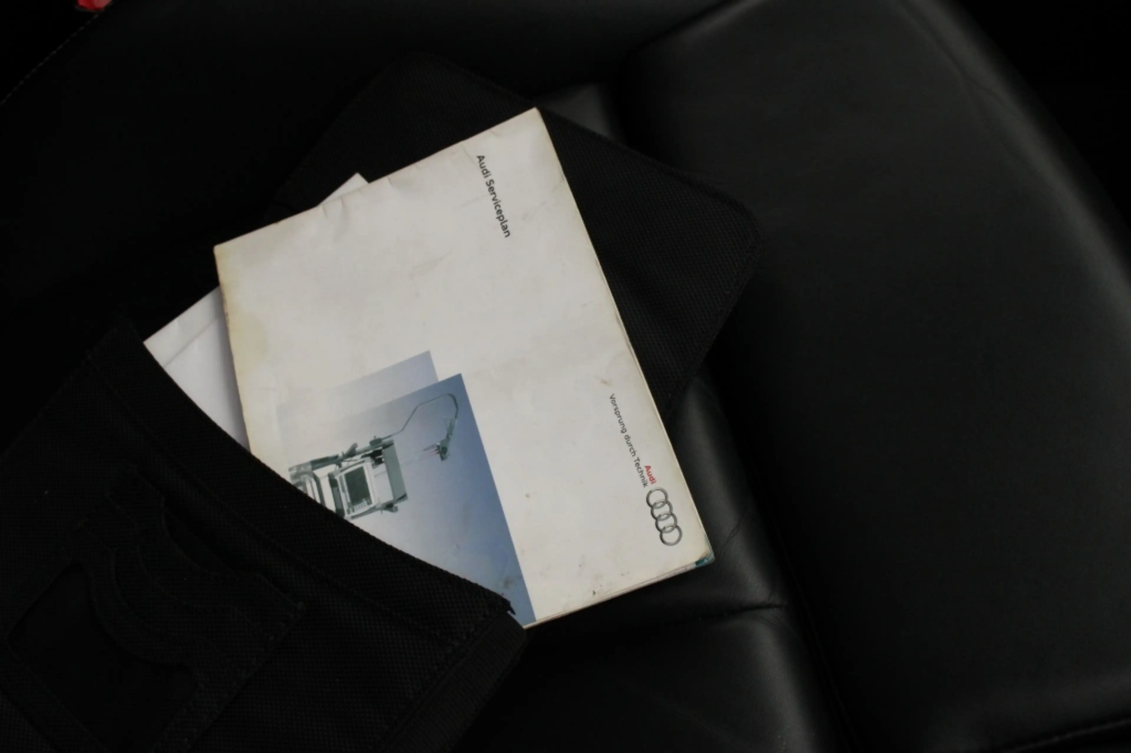 Audi A4 Limousine 3.0 TFSI S4 quattro — photo 34