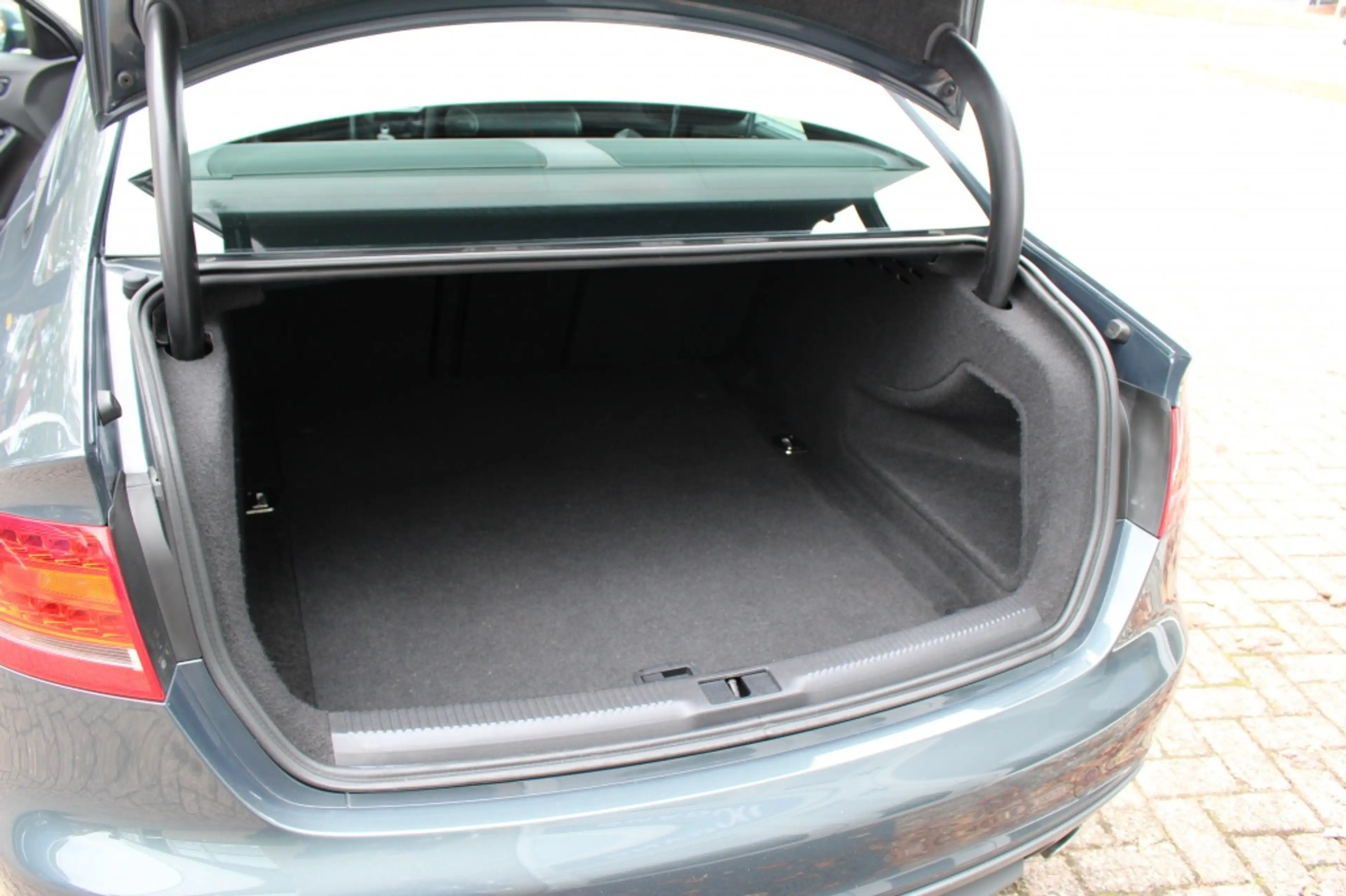 Audi A4 Limousine 3.0 TFSI S4 quattro — photo 33