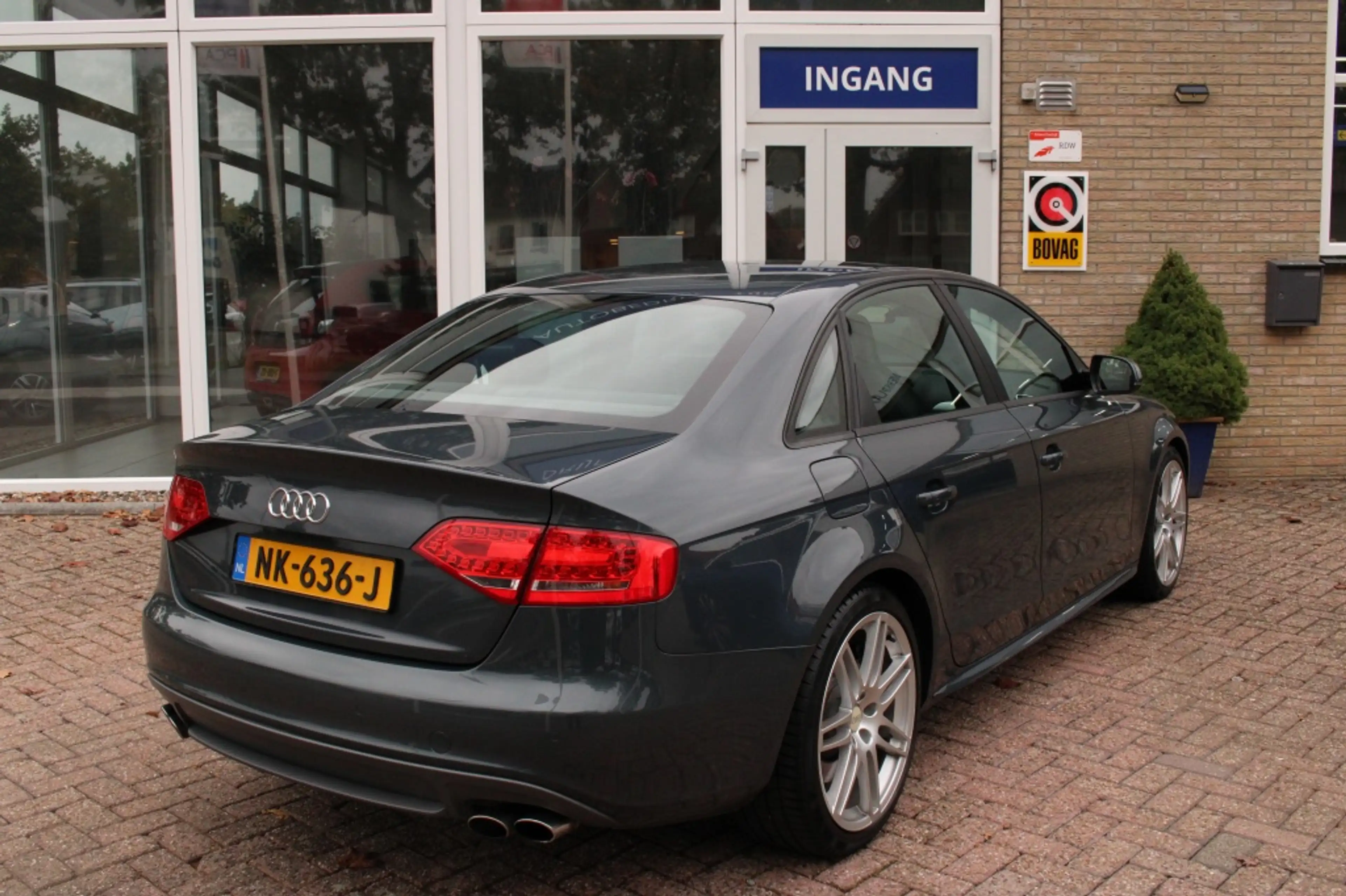 Audi A4 Limousine 3.0 TFSI S4 quattro — photo 4