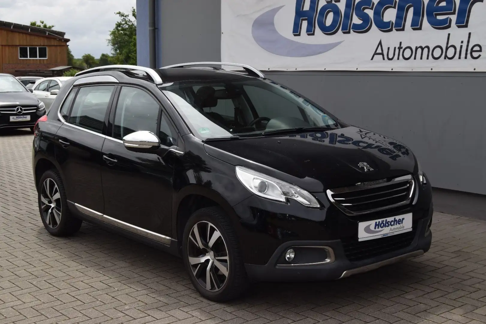 Peugeot 2008 Allure,Navi,Leder,Panoramad,Sitzh,Parks,,,, Schwarz - 1