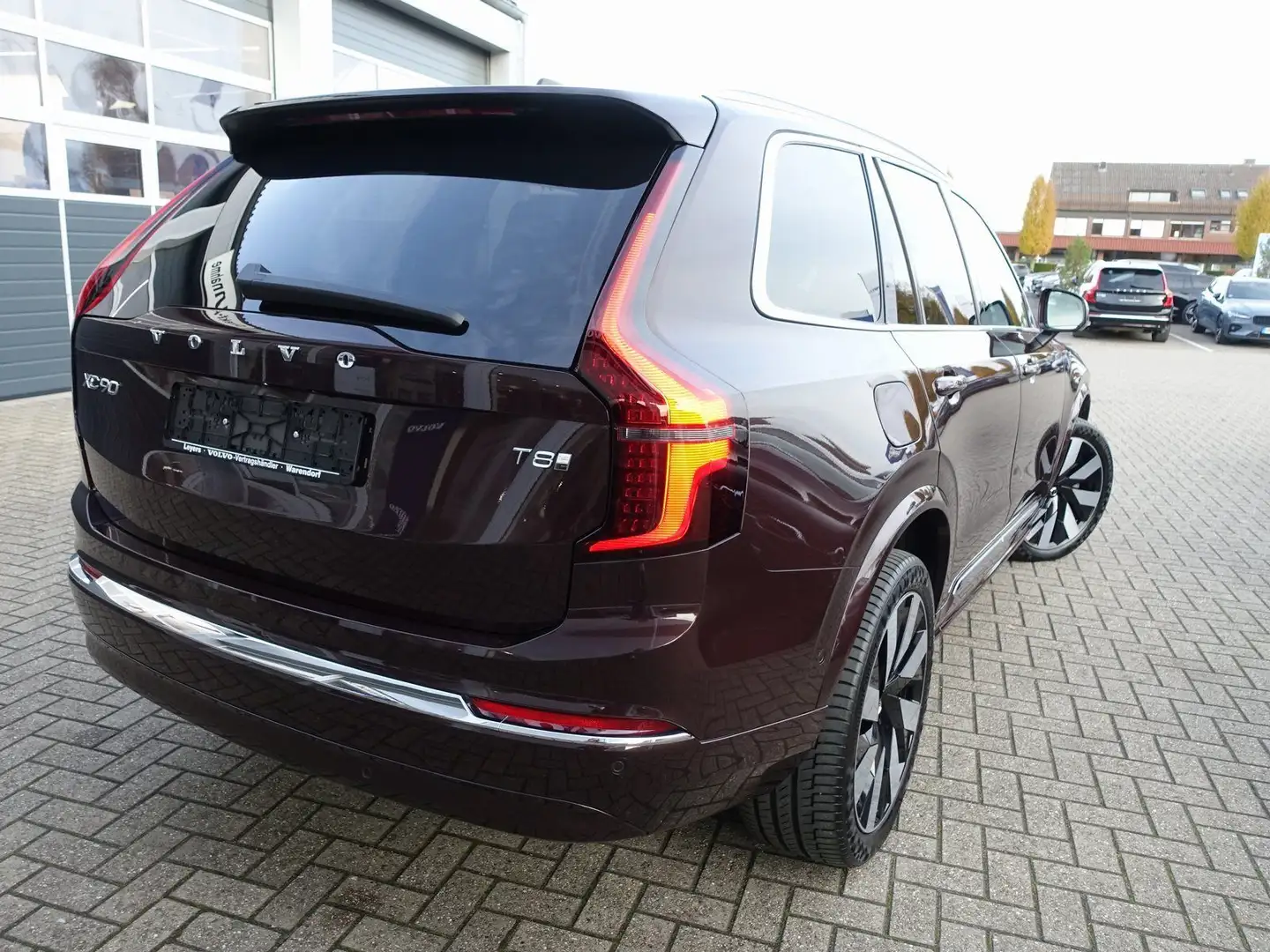 Volvo XC90 Ultra T8 AWD/Massage/B&W/Pano/360°/FourC Rot - 2