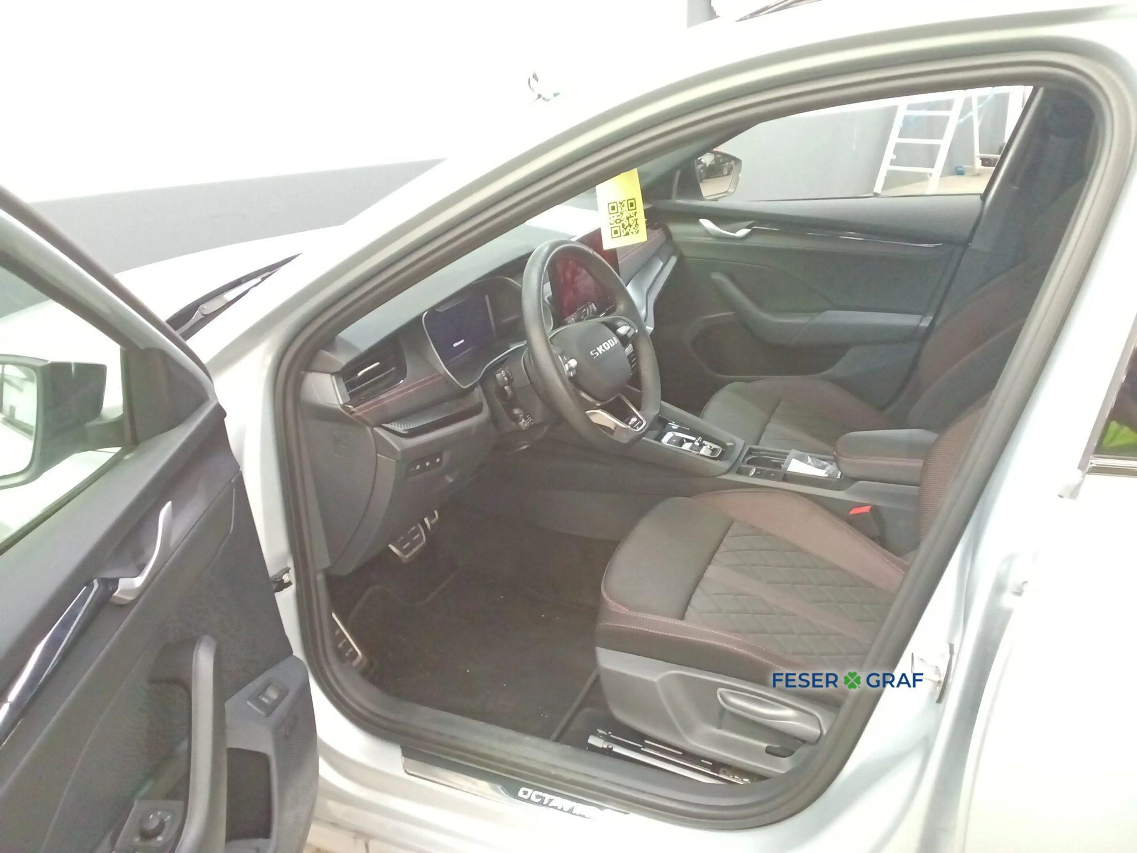 Skoda Octavia Combi RS 2.0 TSI DSG - AHK - PANORAMA — photo 3