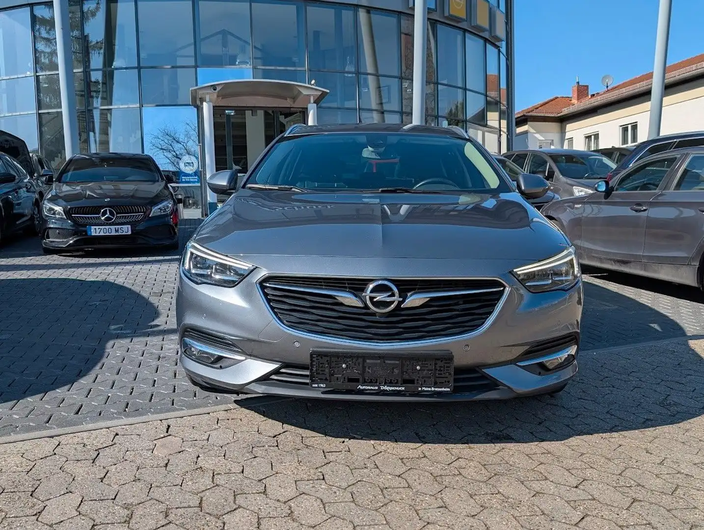 Opel Insignia Sports Tourer Innovation Automatik Сірий - 2