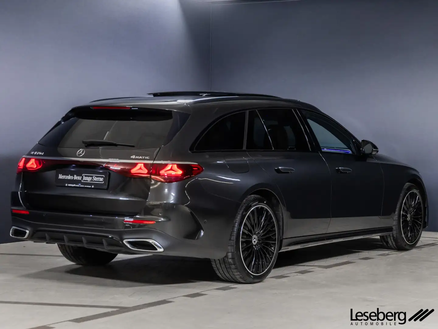 Mercedes-Benz E 450 E 450 d 4M T AMG DIG.LIGHT/Pano/AHK/Distro/Night Gris - 2