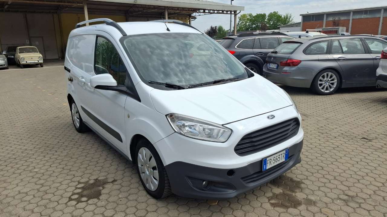 Ford Transit Courier 1.5 tdci 75cv Trend E6