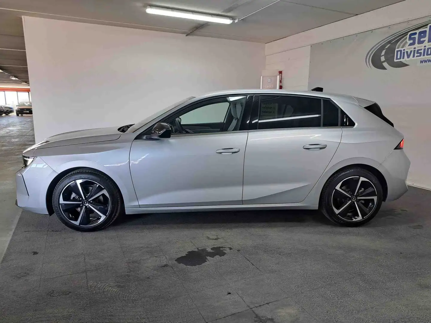 Opel Astra Astra 1.2 t Elegance s Zilver - 2