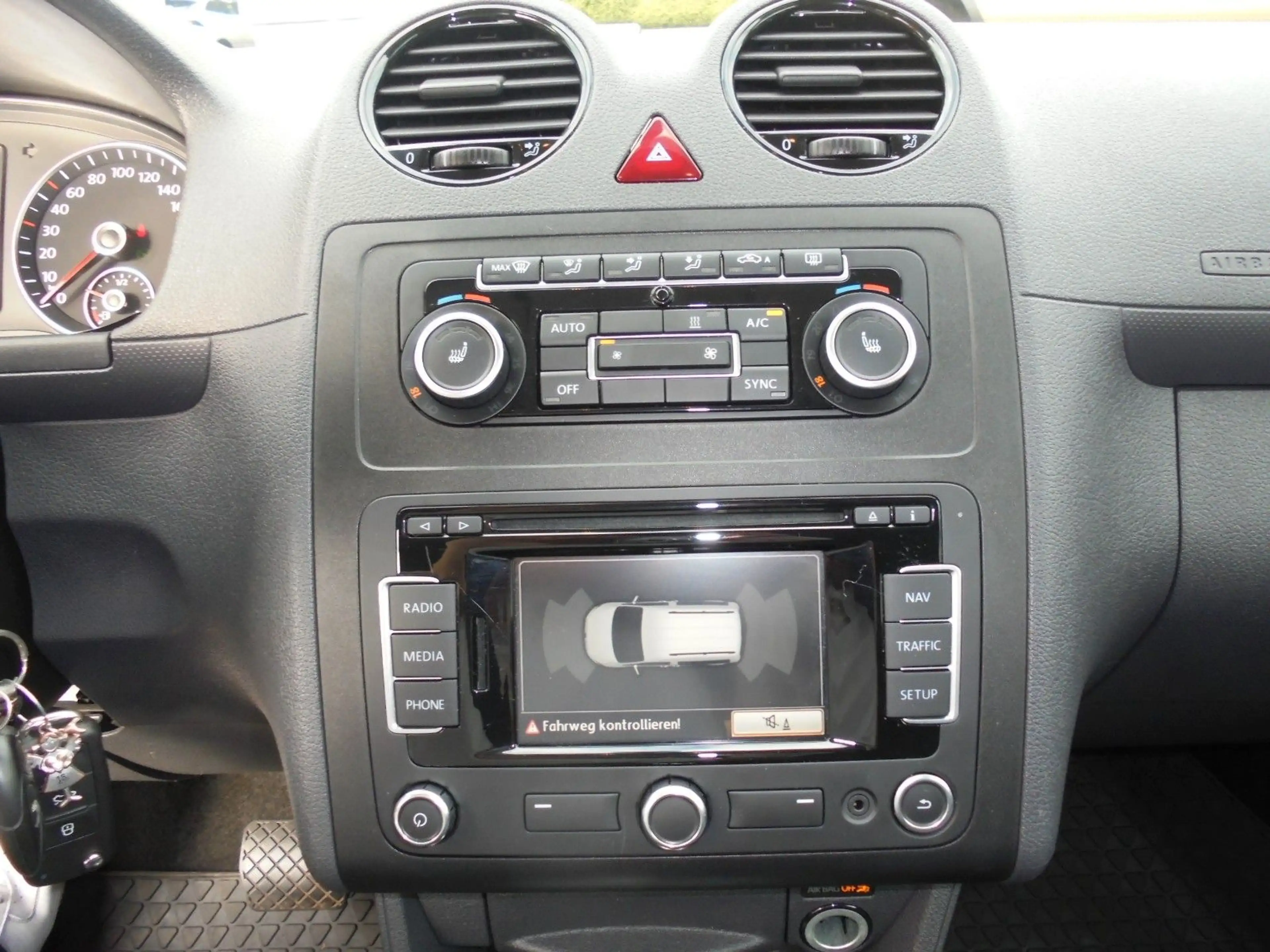 Volkswagen Caddy 2.0 Behindertenumbau Automatik — photo 5