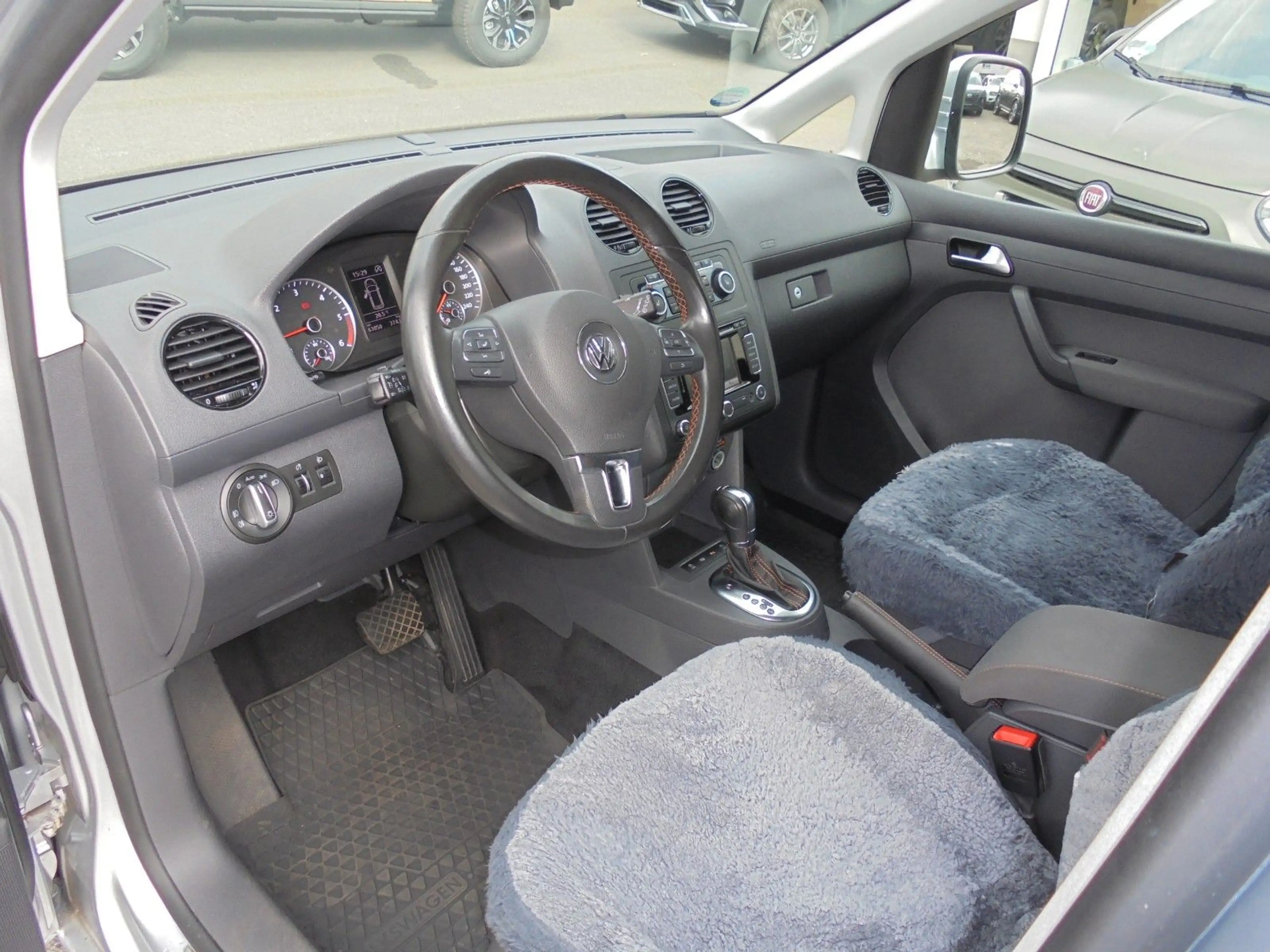 Volkswagen Caddy 2.0 Behindertenumbau Automatik — photo 15