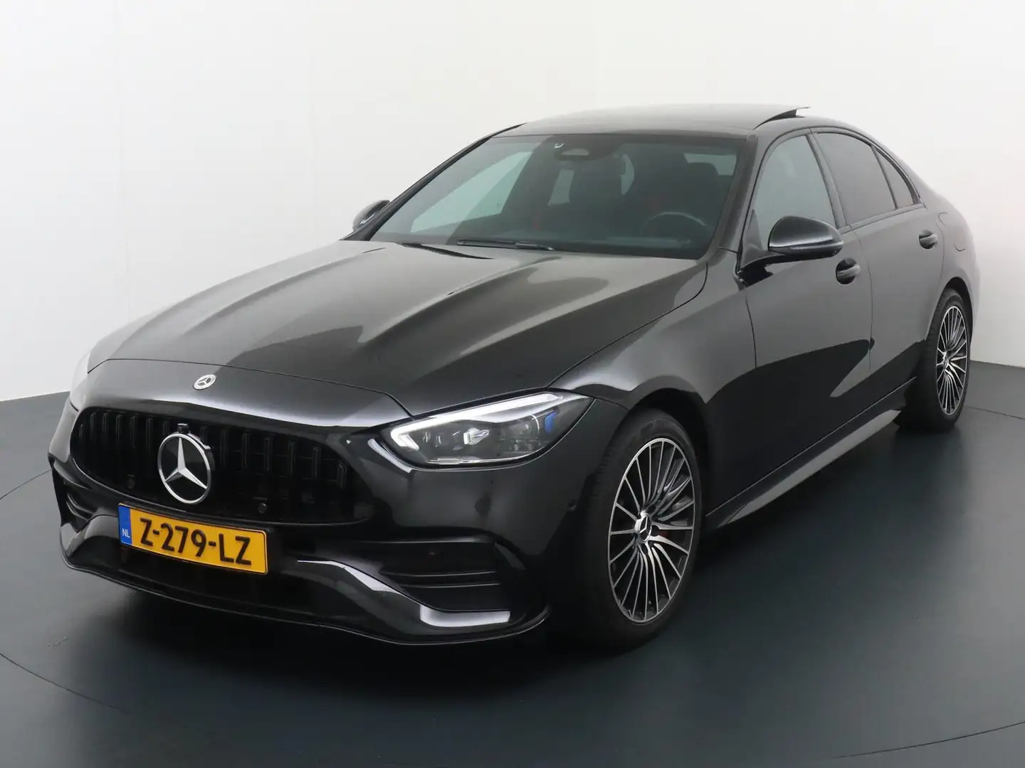 Mercedes-Benz C 300 300e AMG Line Limited Schwarz - 1