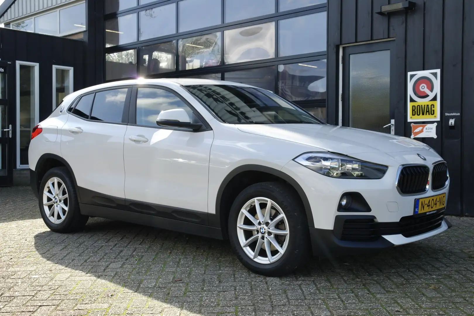 BMW X2 sDrive18i Executive | Cruise | Cruise | Navi | Spo Blanc - 1