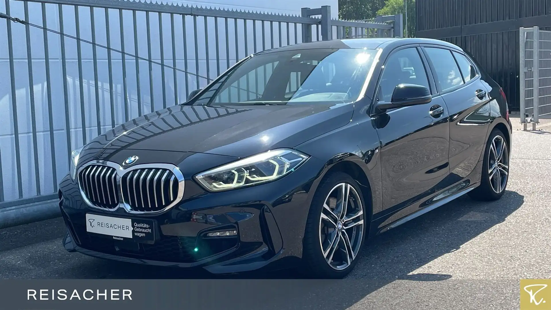 BMW 120 i M-Sport DKG  LCProf elHk Hifi LM18" PDC Schwarz - 1