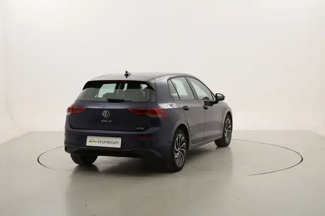 Volkswagen Golf view 5