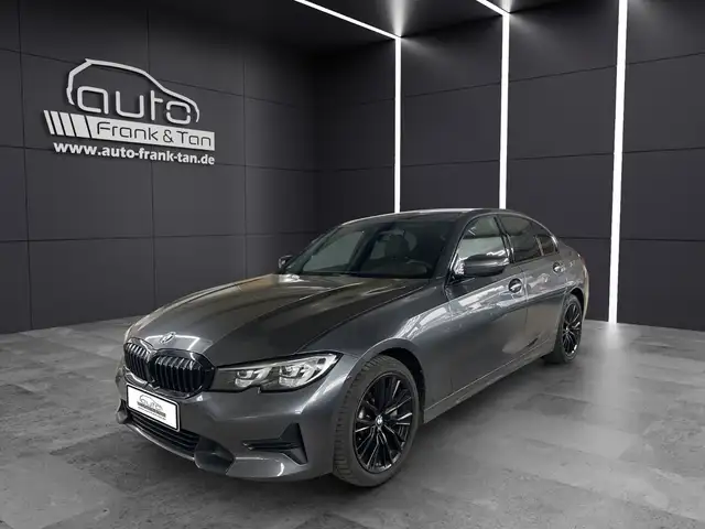 BMW 330 d Sport Line Shzg*LiveCo*LED*Shadow