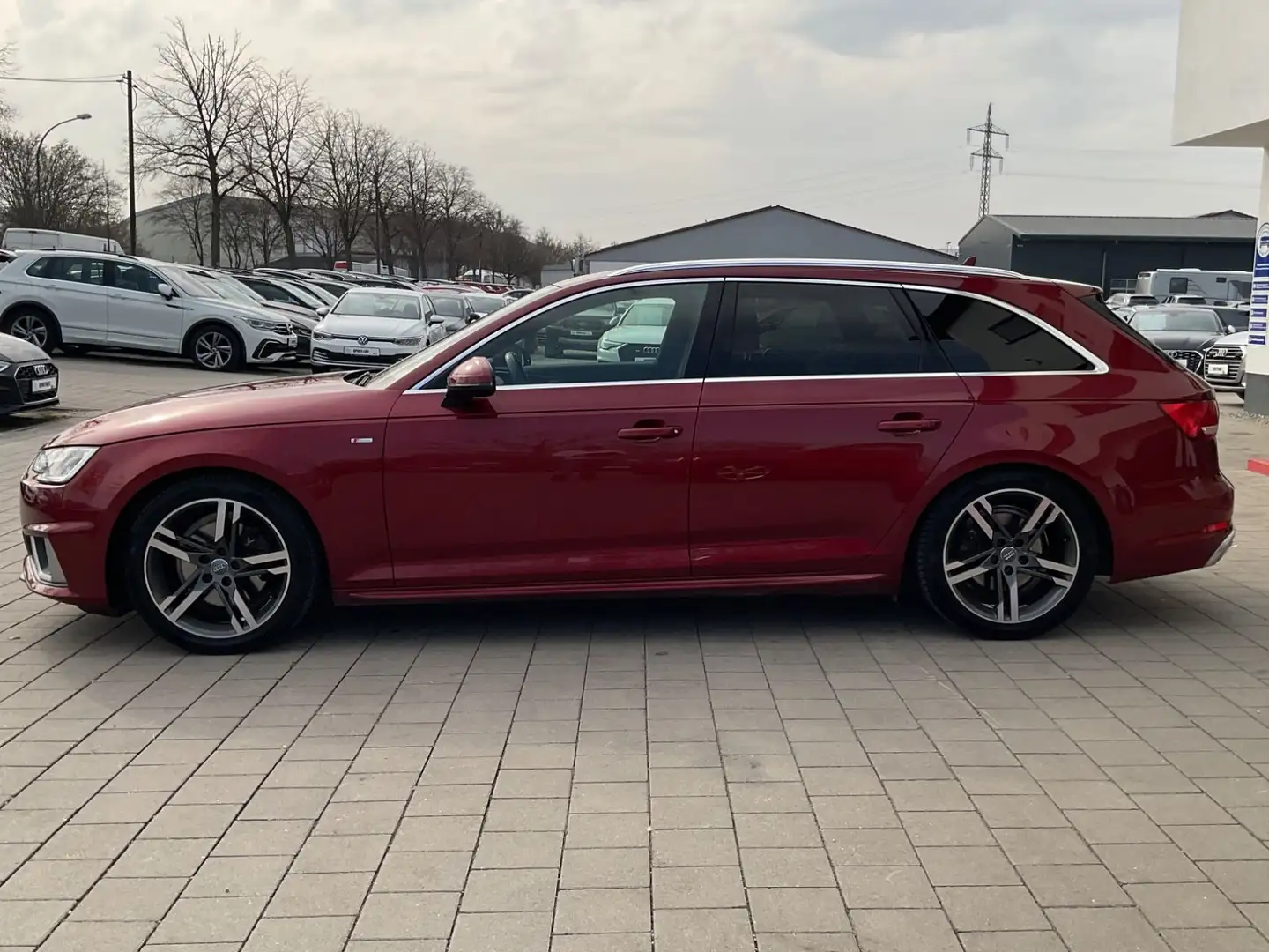 Audi A4 Avant 35 TFSI sport S-tronic S-line Navi!!! Rot - 2