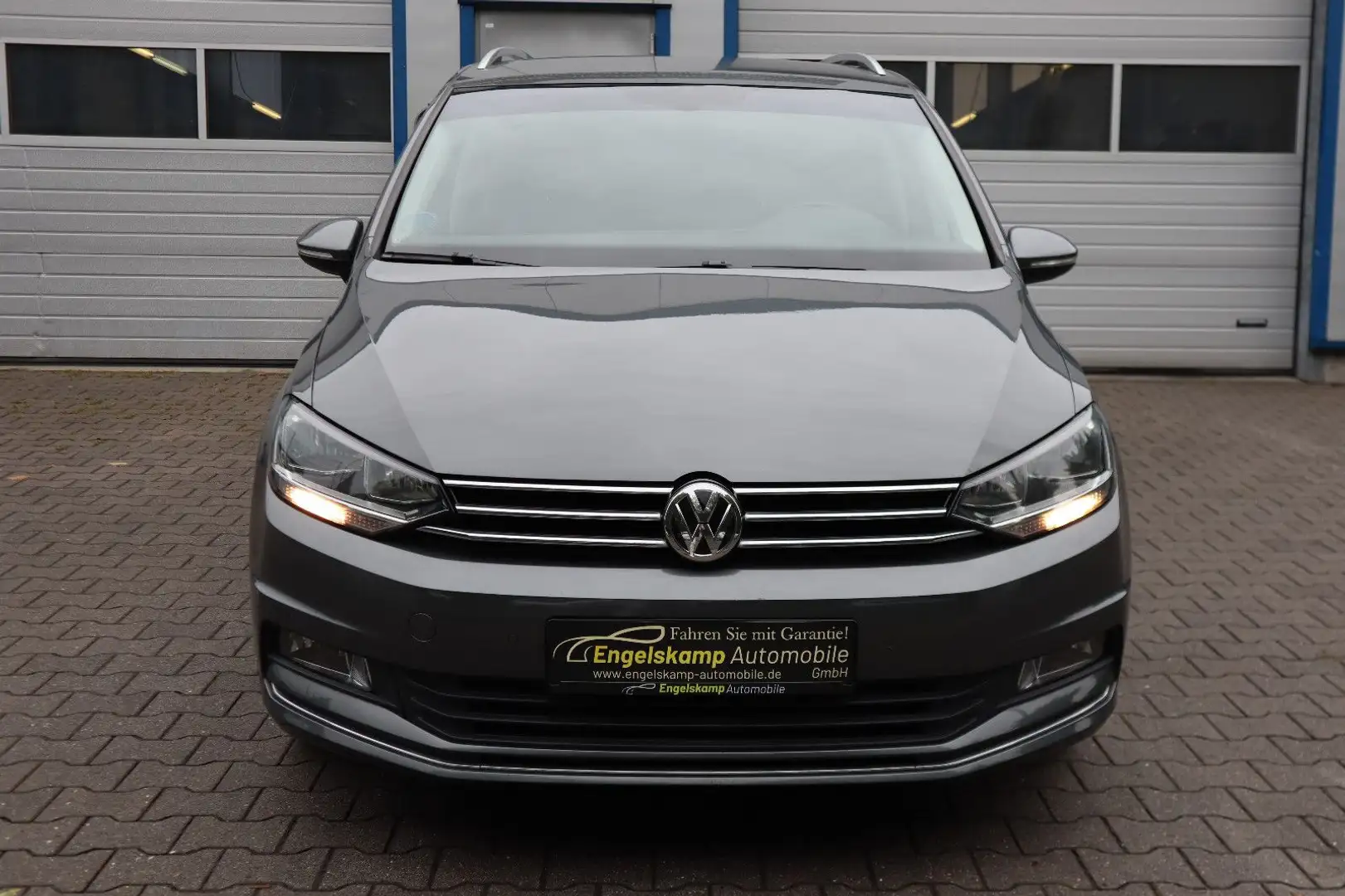 Volkswagen Touran 1.4 TSI Highline/AHK/PDC/MFL/SCHECH./1.HD Gris - 2