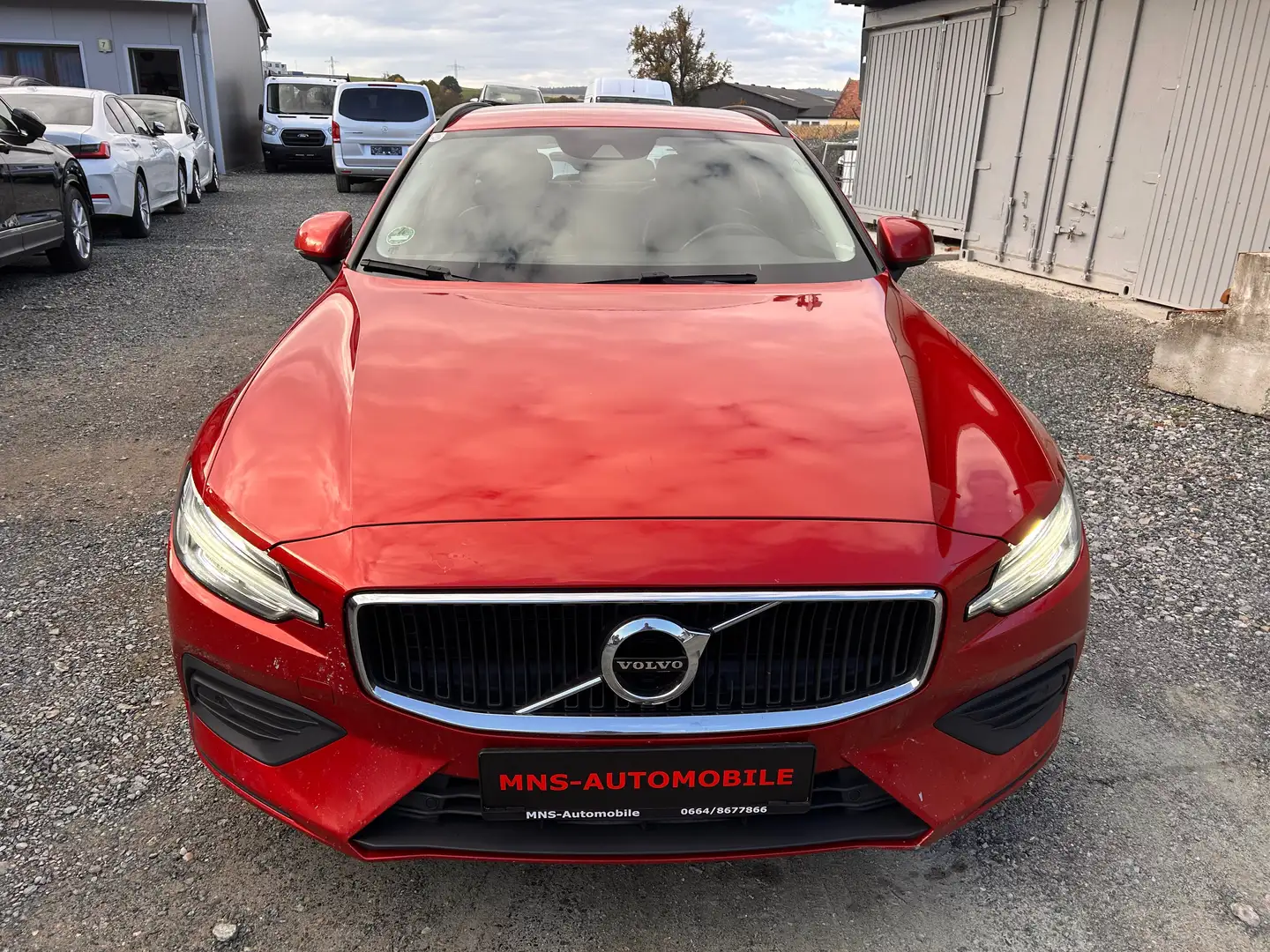 Volvo V60 Momentum Automatik  Diesel Teilleder LED Rot - 2