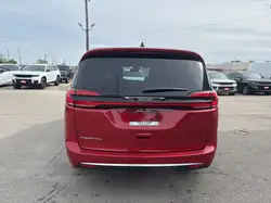 Chrysler Pacifica 2027