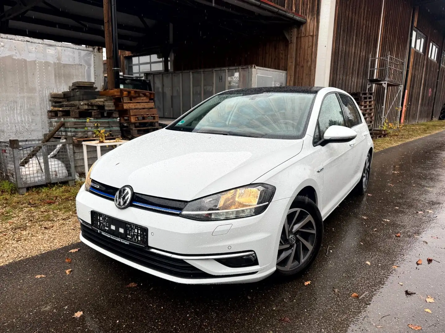 Volkswagen Golf VII Lim. Sound **PANO/ACC/SHZ/CAM** Weiß - 1