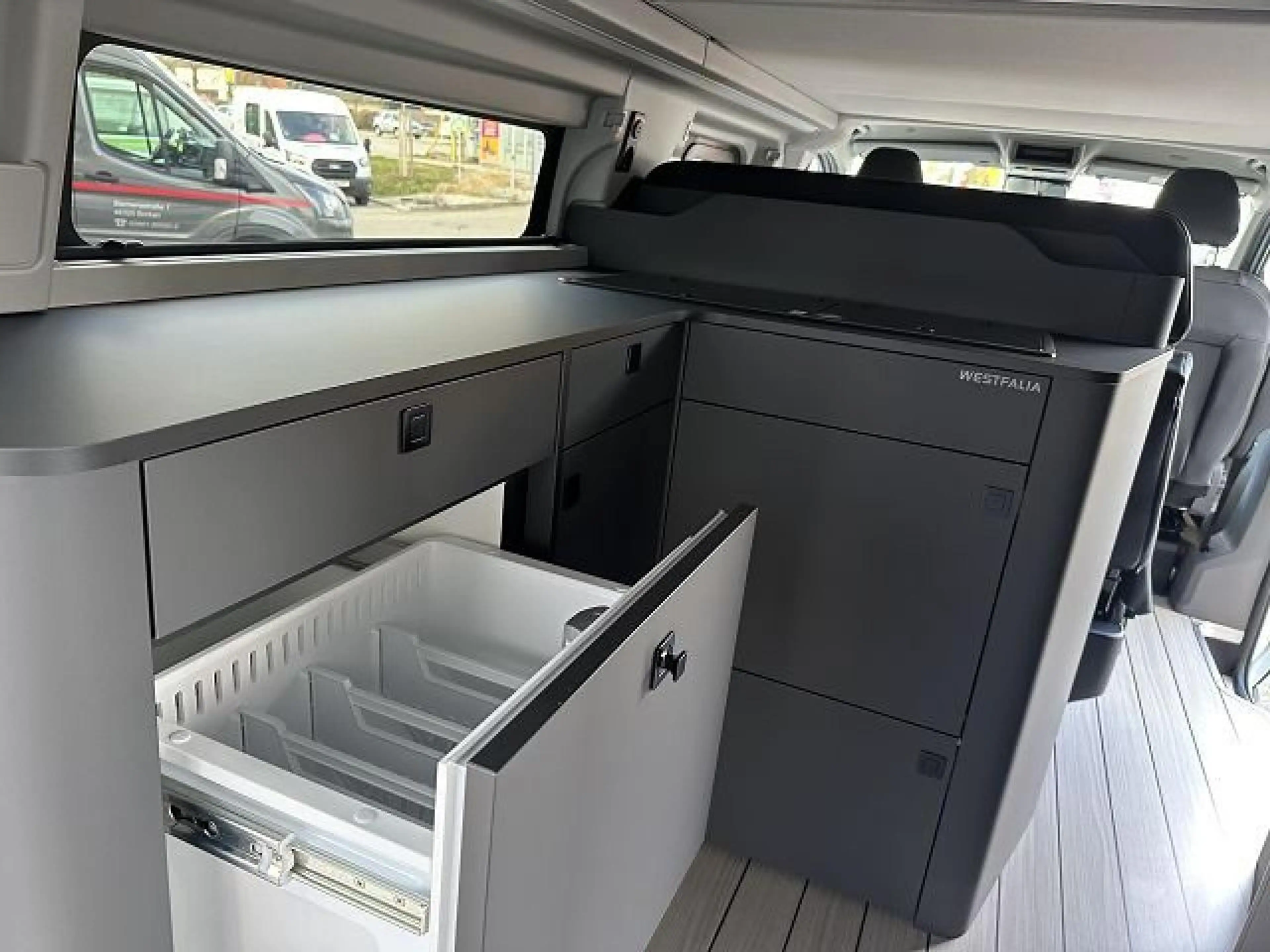 Ford Nugget Tourneo Custom Nugget 320 L2 Titanium — photo 8