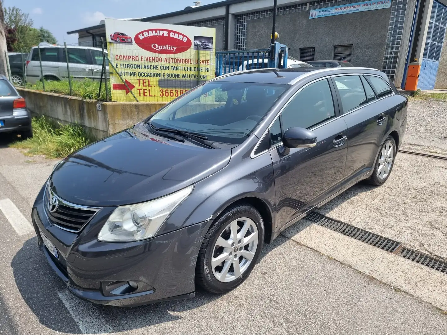 Toyota Avensis Wagon 2.2 d-4d Executive - 2