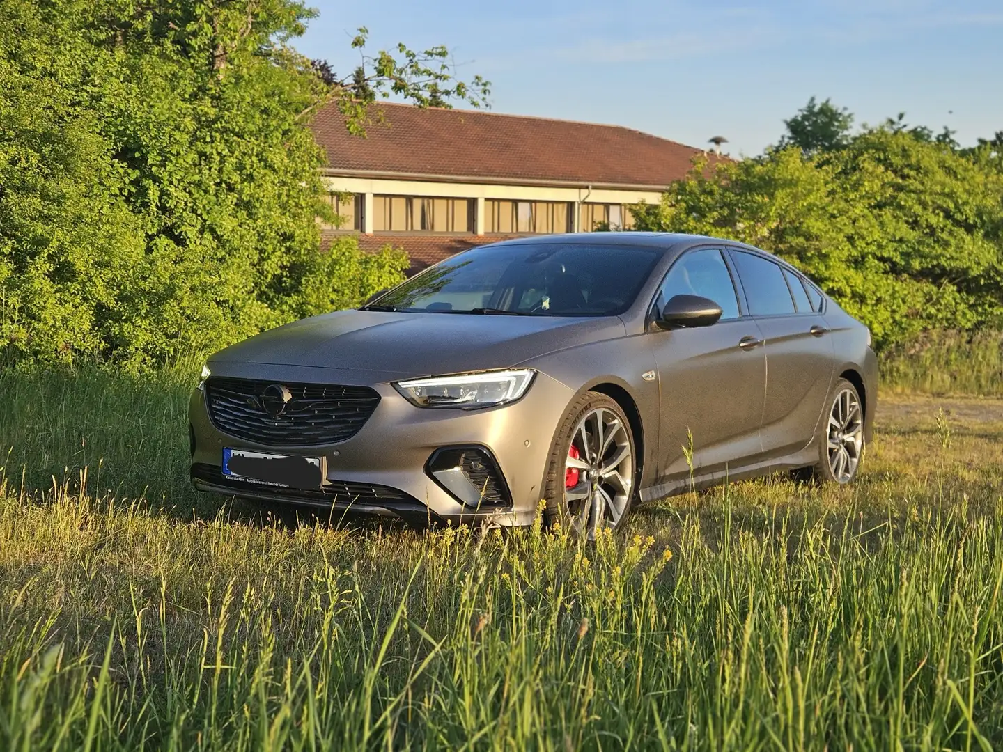 Opel Insignia Insignia Grand Sport 2.0 BiTurbo D 4x4 Automatik G Grau - 1