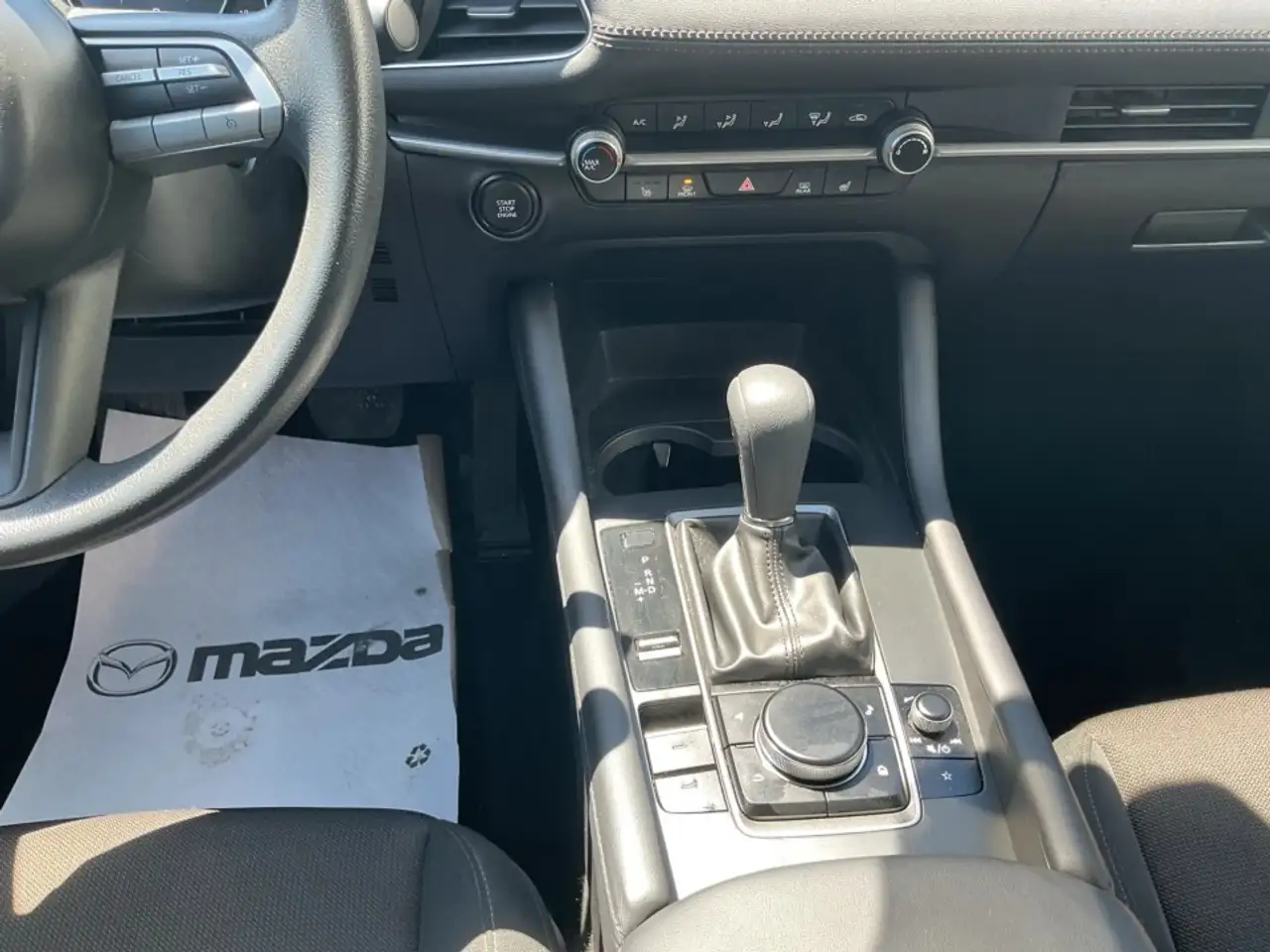 Mazda 3 снимка Mazda 3