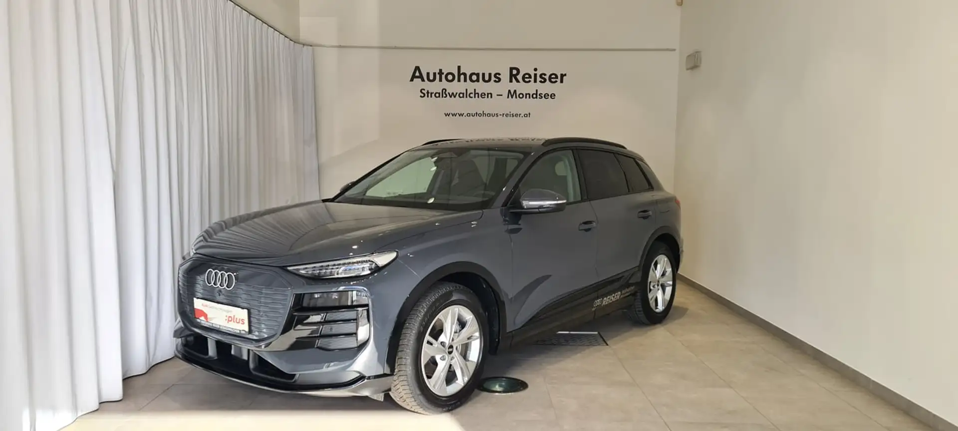 Audi Q6 e-tron e-tron quattro Grau - 2