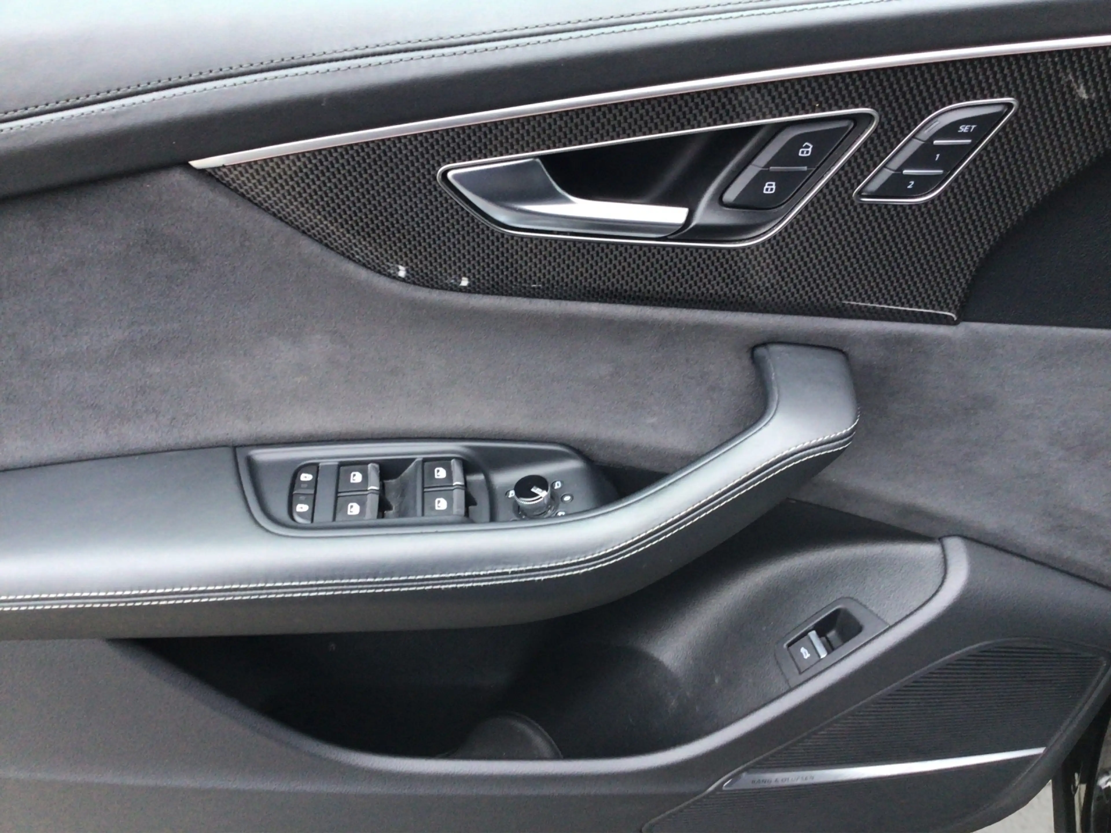 Audi SQ8 4.0 TFSI qua Tiptr. PANO/B&O/STH/MATRIX/HUD — photo 7