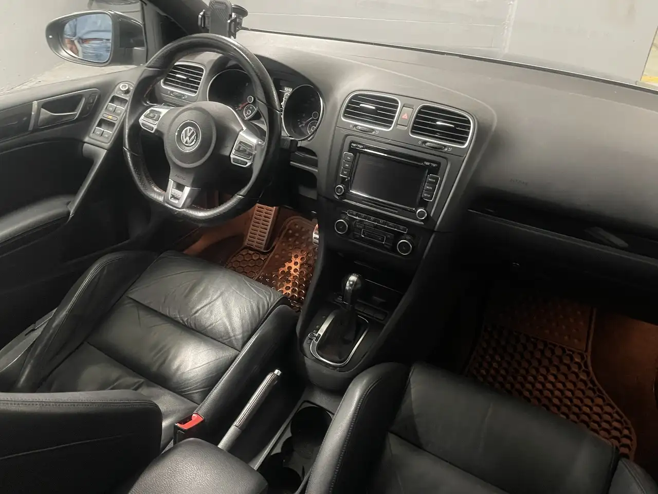 Volkswagen Golf GTI снимка Volkswagen Golf GTI