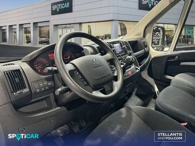 Peugeot Boxer view 8