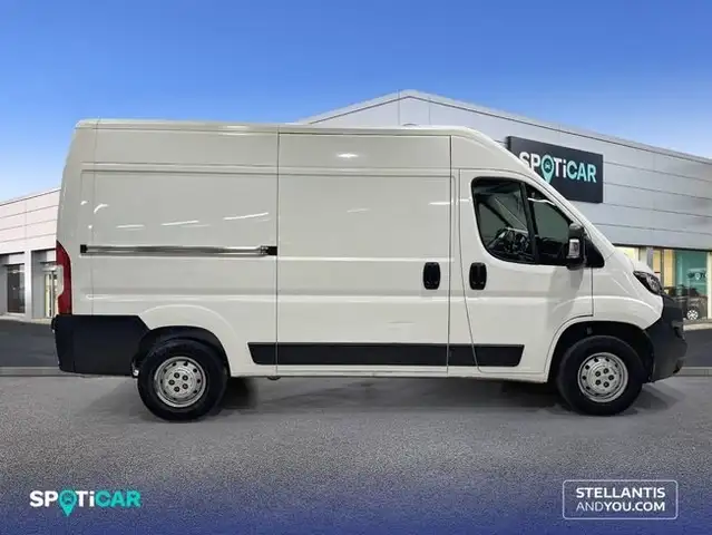 Peugeot Boxer view 4