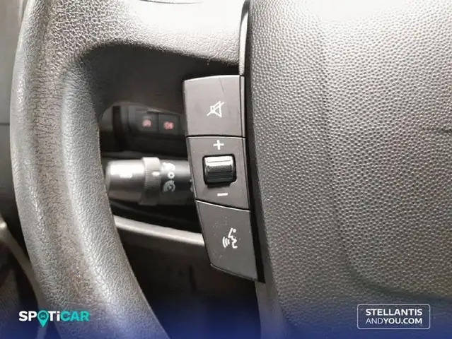 Peugeot Boxer view 13